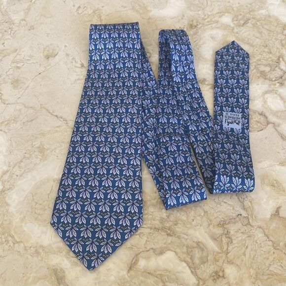 Hermes 100% Silk Owl Eyes Tie - Picture 4 of 10